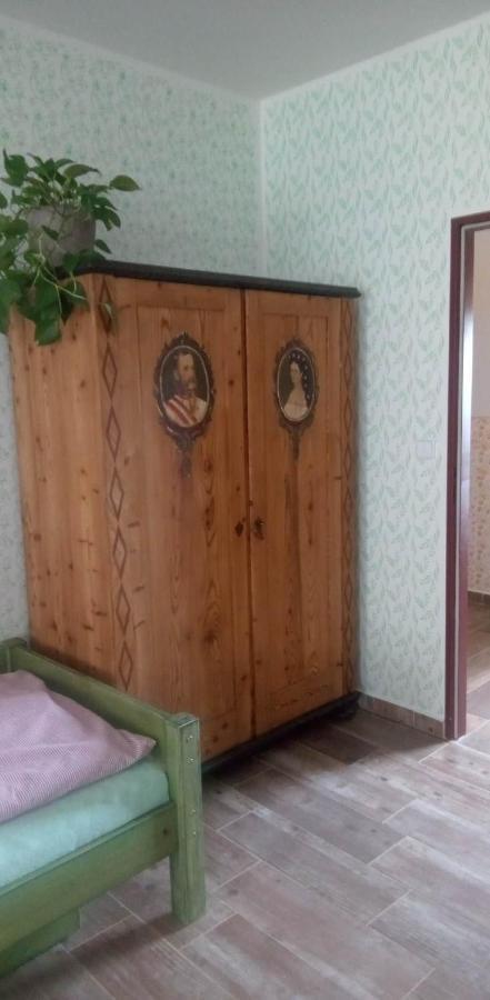 Restaurace A Penzion Ubrousku Prostri Se Nová Bystřice Zewnętrze zdjęcie
